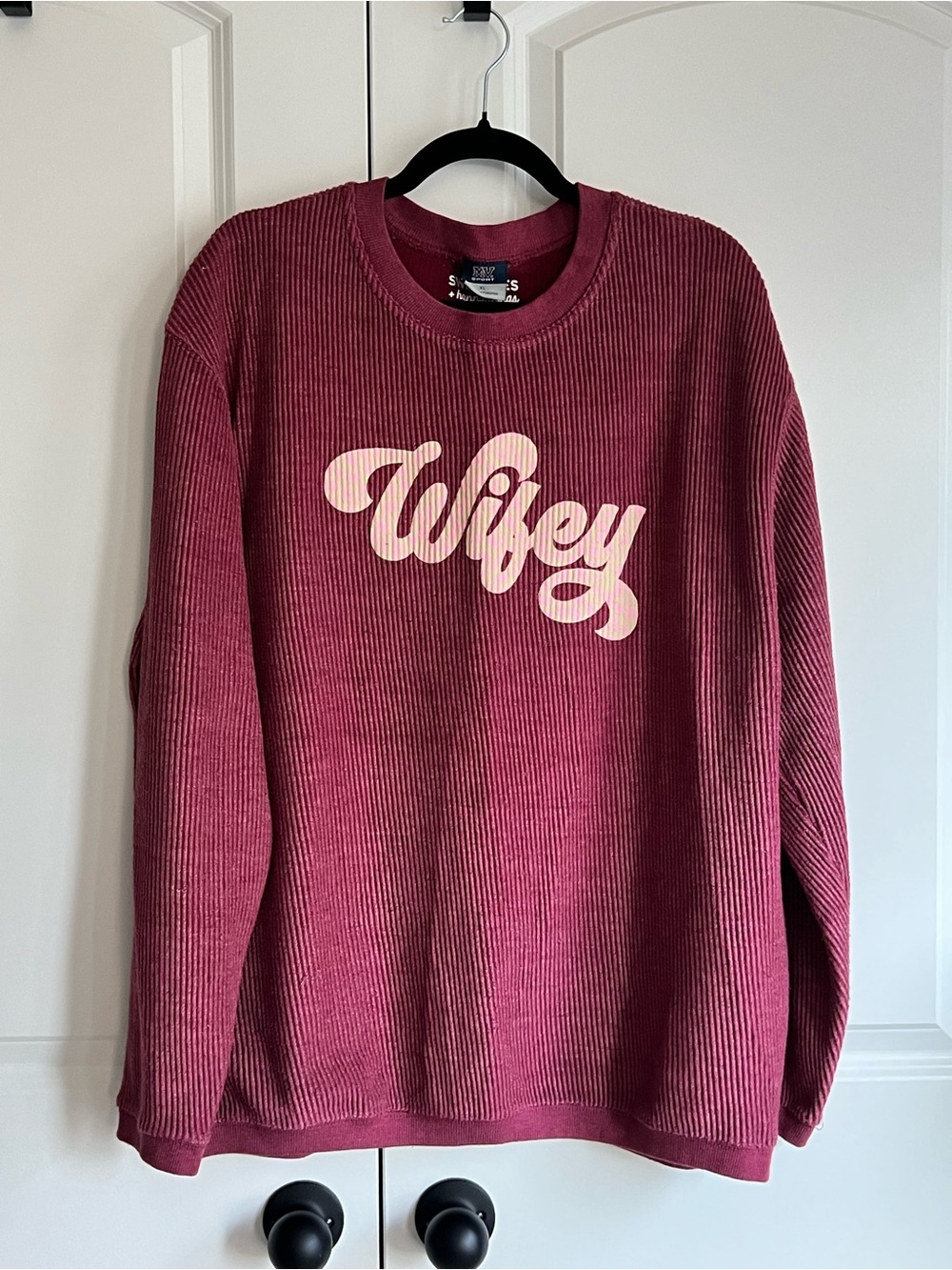 MV Sport 'Wifey' Ribbed Sweatshirt in Burgundy